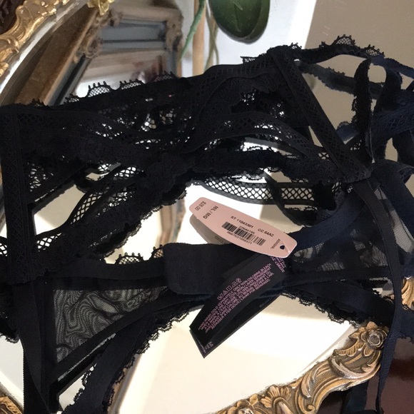 Vintage Victoria Secret Garter Belt NWT Black Lace - Picture 6 of 10